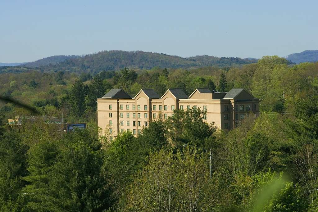 Homewood Suites By Hilton Asheville Exterior photo